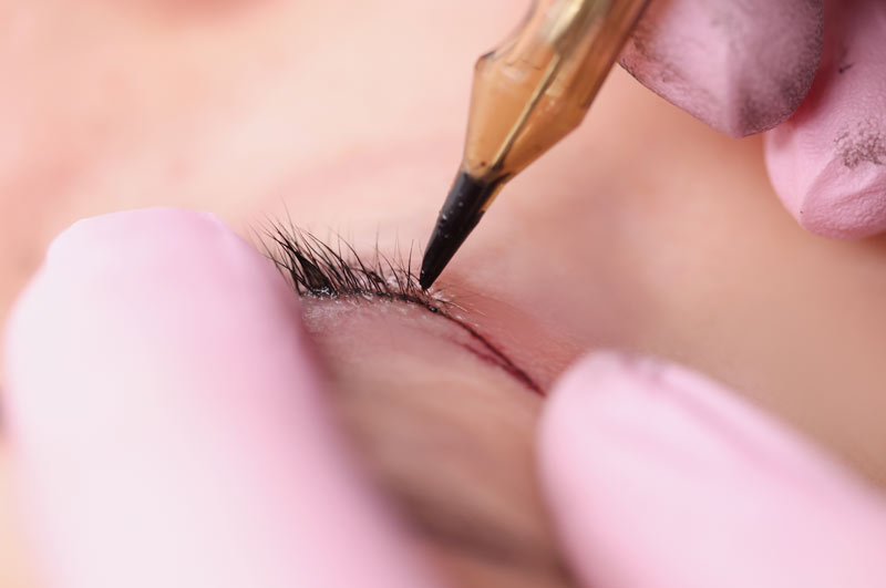 PERMANENT MAKE UP -Lidstrich